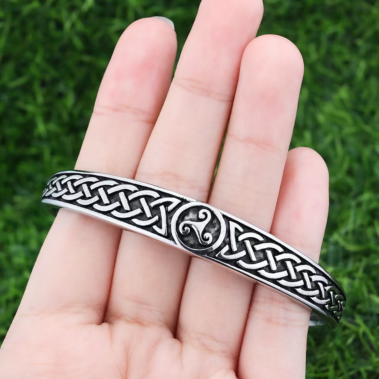Trendy Twisted Titanium Steel Open Bangle