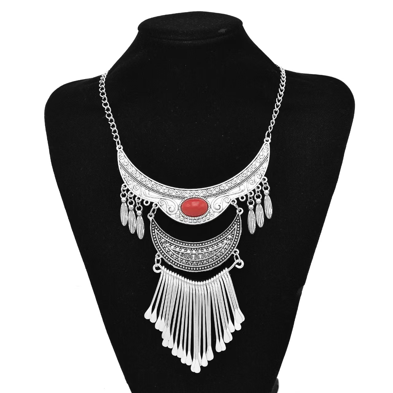 Bohemian Alloy Moon Tassel Necklace