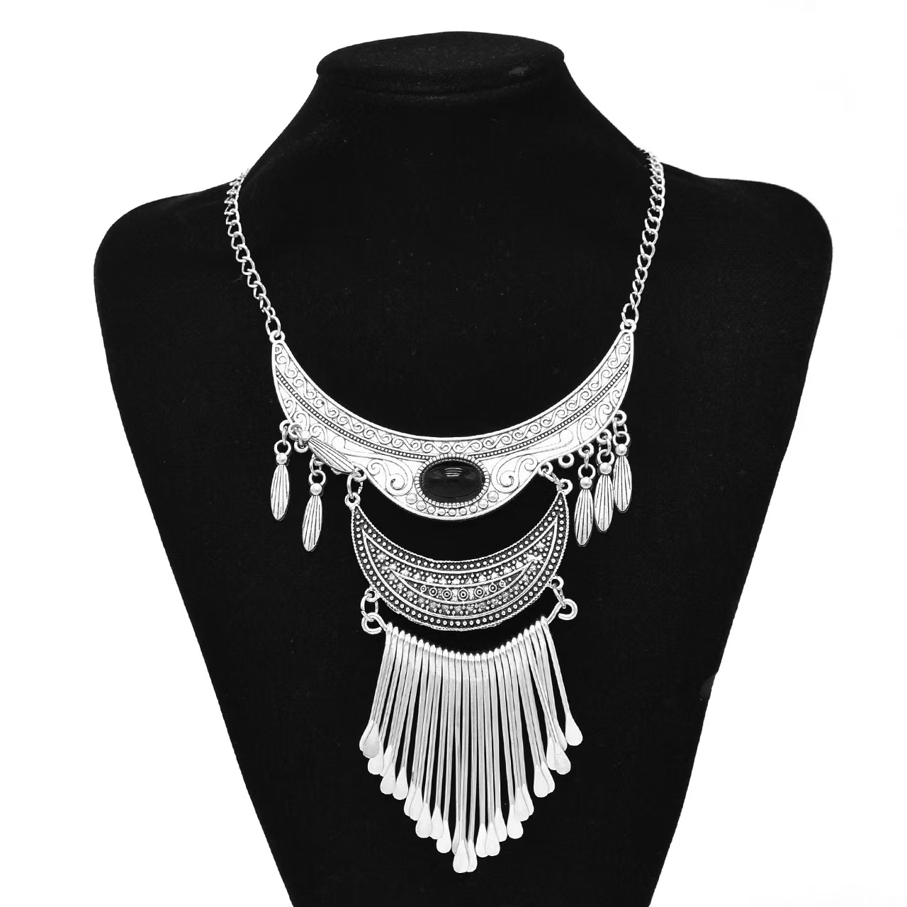 Bohemian Alloy Moon Tassel Necklace