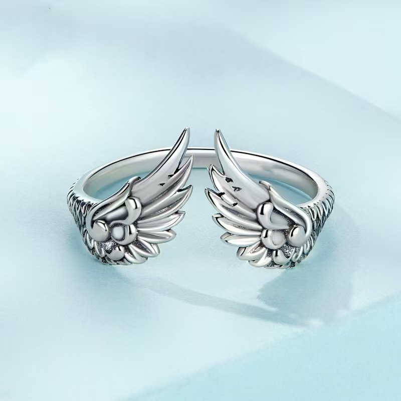 Vintage Classic Angel Wings Adjustable Ring