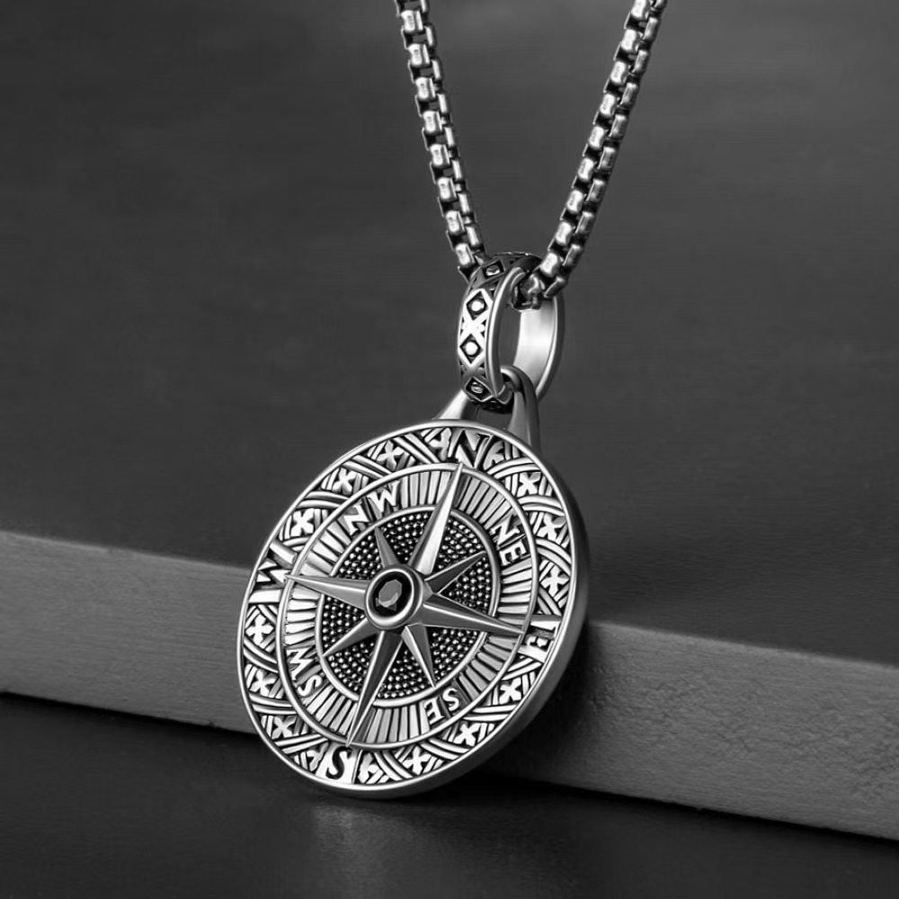 Men's Retro Compass Pointer Necklace