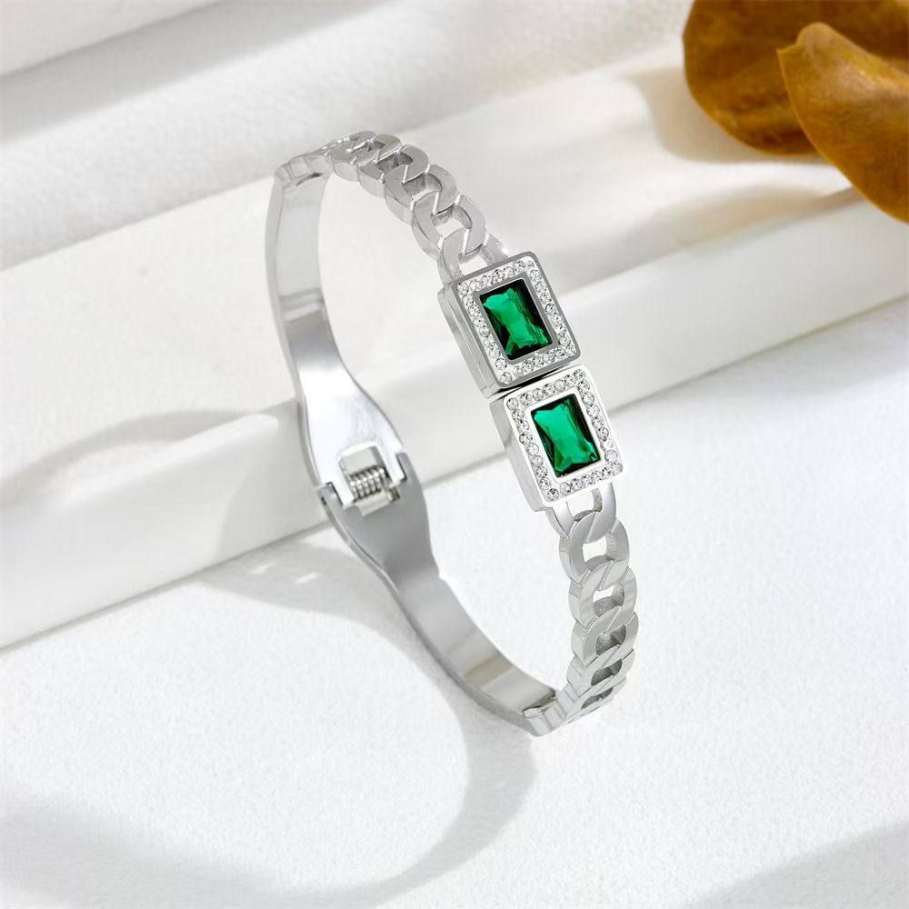 Trendy Retro-Inspired Emerald Zircon Stainless Steel Bracelet 