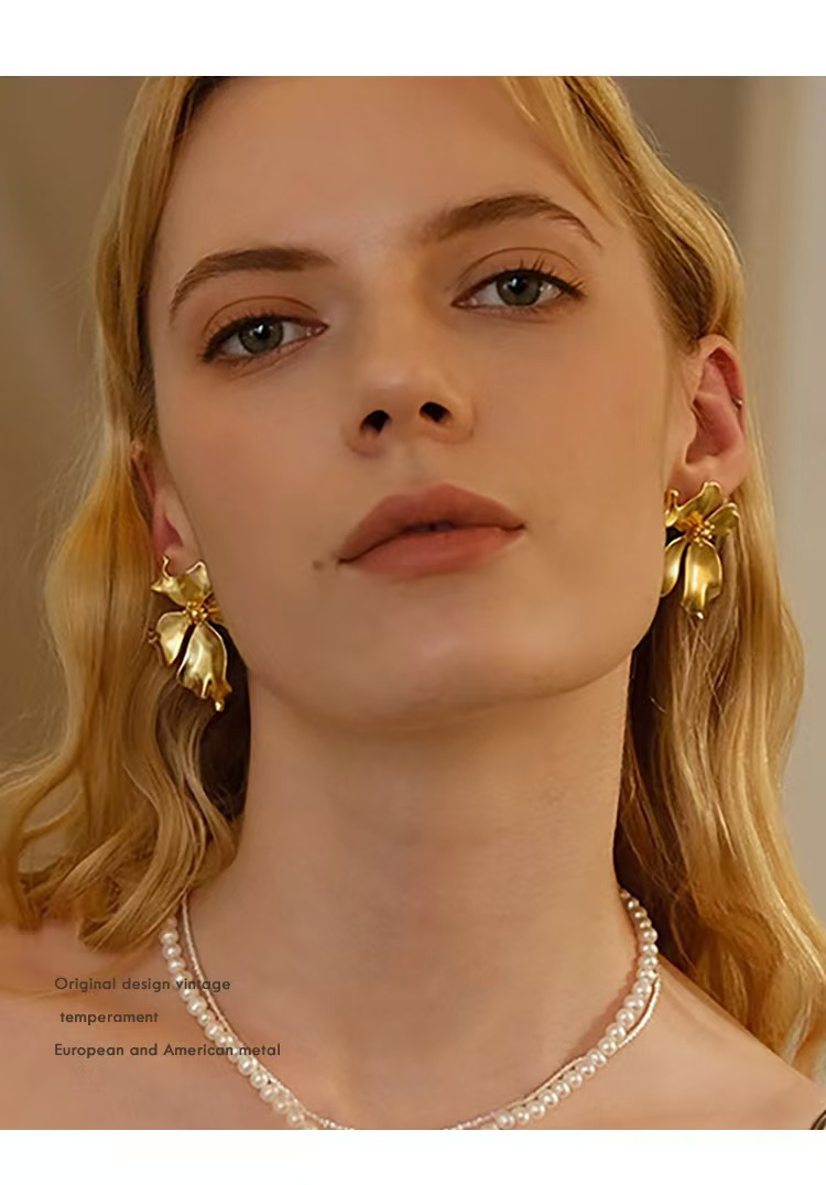 Bold Retro Metal Floral Earrings