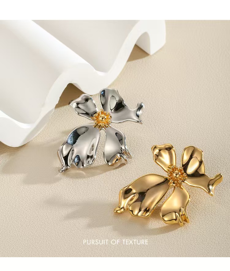 Bold Retro Metal Floral Earrings