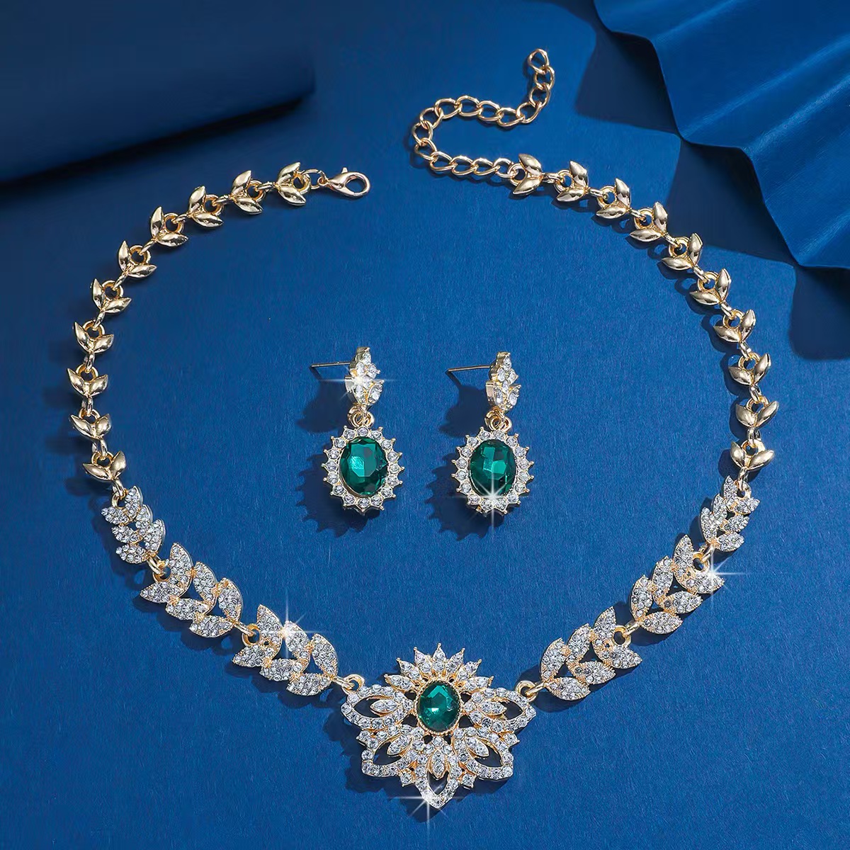 European and American Luxury Flower Jewelry Set