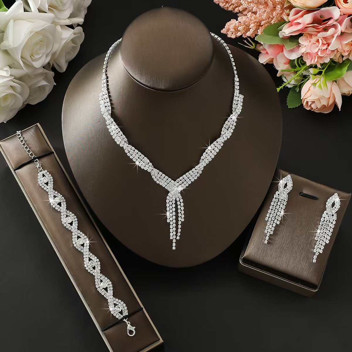 Clawed Chain Rhinestone Jewelry Set