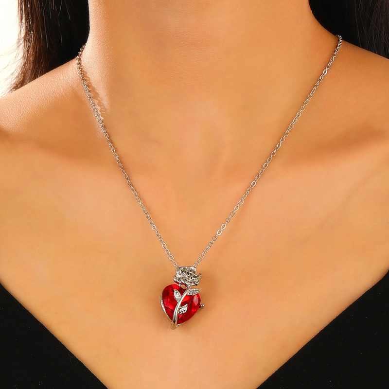 European and American-inspired dark gothic rose necklace